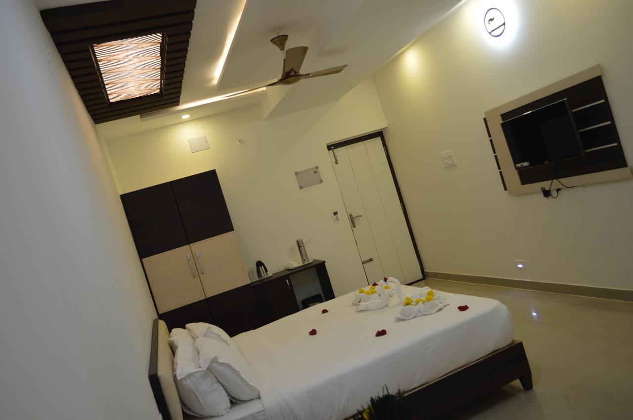 Hotel Ambai Grand Ambasamudram Exterior photo