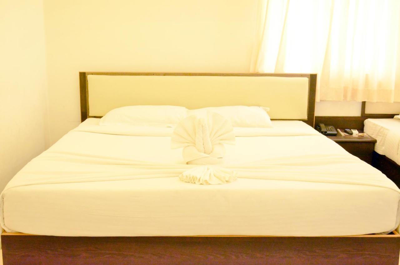 Hotel Ambai Grand Ambasamudram Exterior photo